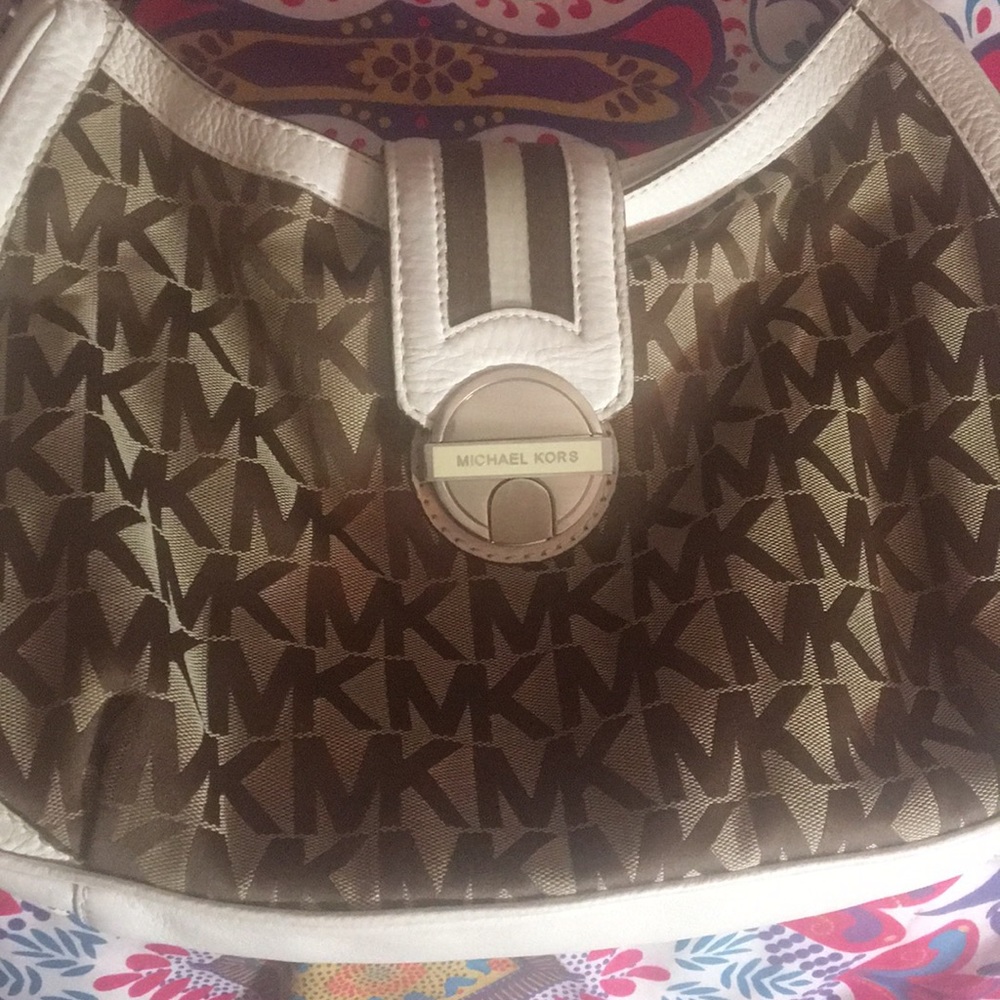 Purse - Picture 2 of 2